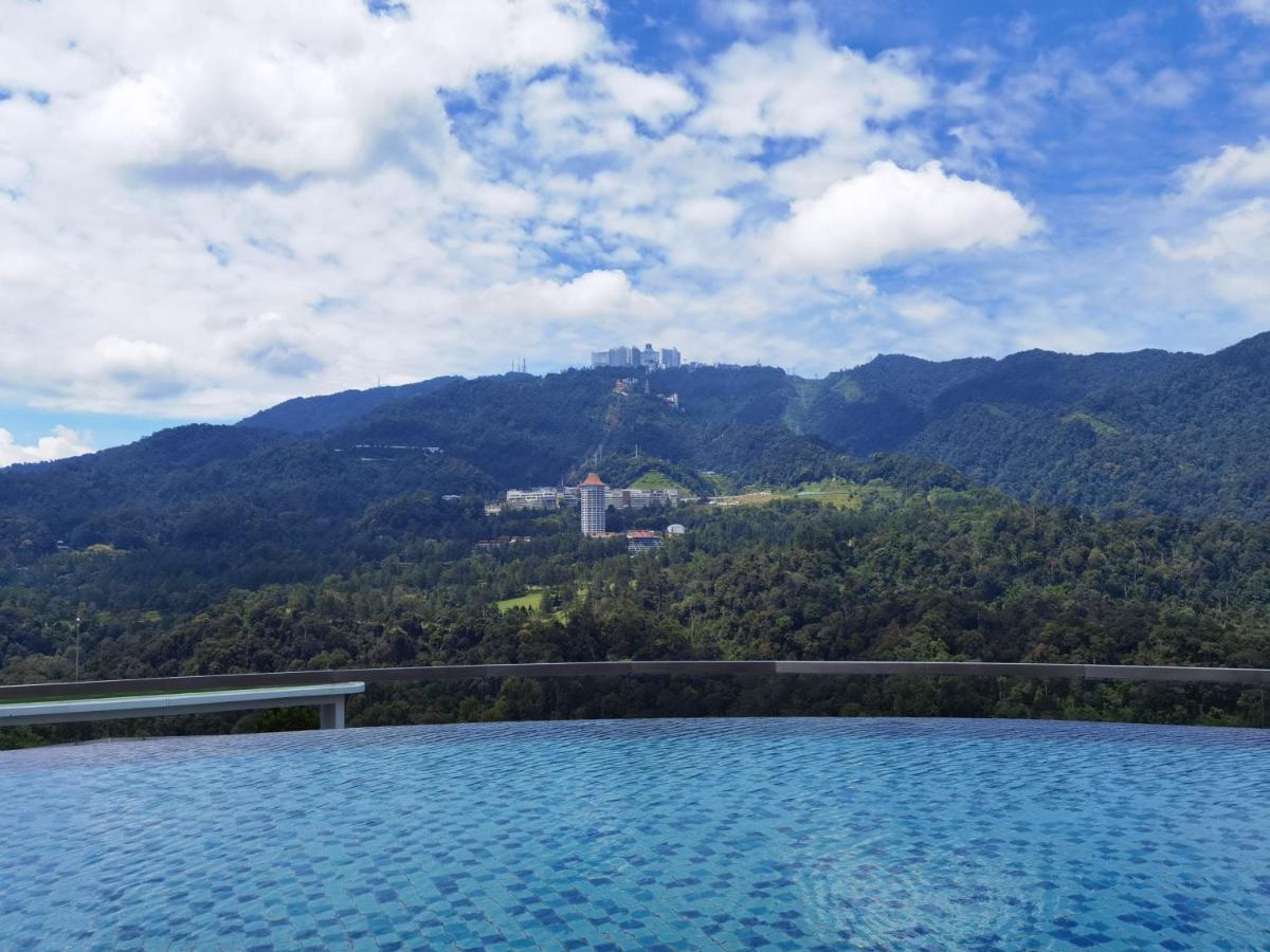 Windmill Upon Hills Luxurious Sky Villa 360 Sky Pool Heated Pool Mountainous Genting View Genting Highland By Heritage Dataran Tinggi Genting Bagian luar foto